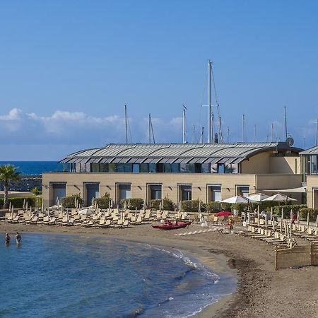 Hotel Riviera Dei Fiori San Lorenzo al Mare Luaran gambar