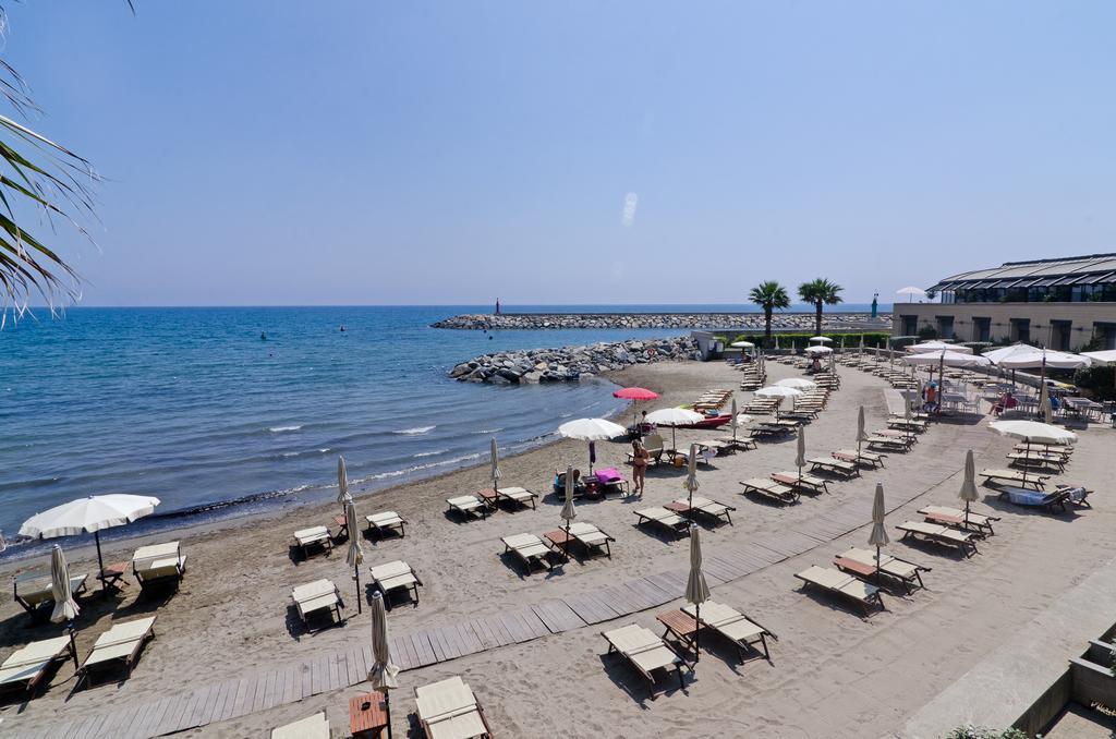 Hotel Riviera Dei Fiori San Lorenzo al Mare Luaran gambar